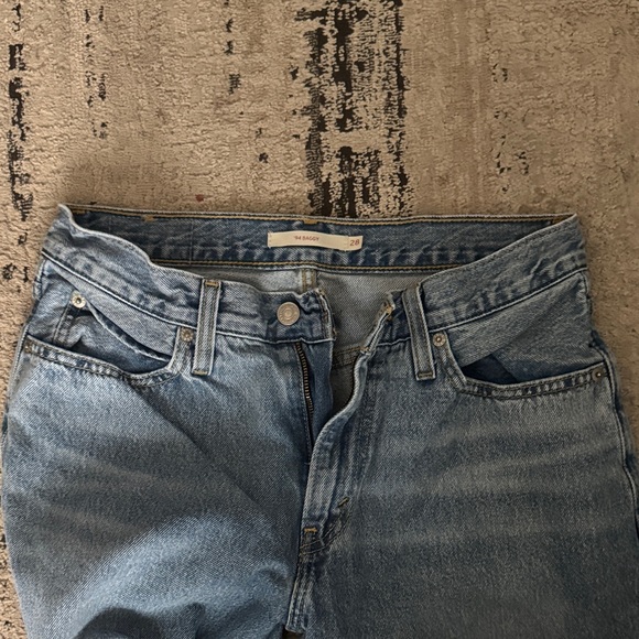 Levi's Men's Classic Light Blue Jeans - Picture 2 of 2